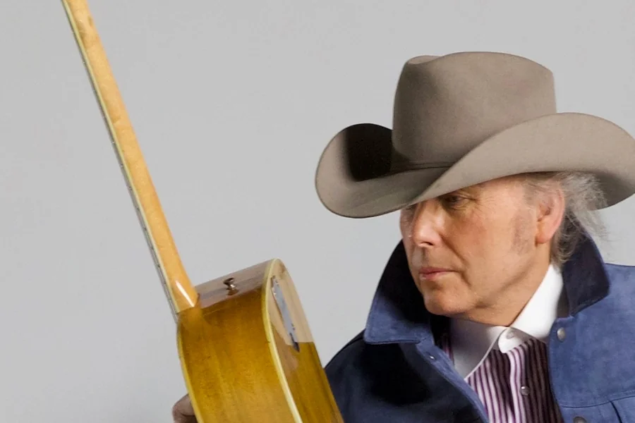 Dwight Yoakam Wife