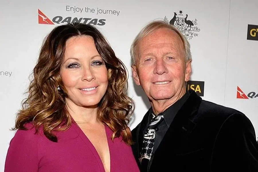  Paul Hogan Wife 