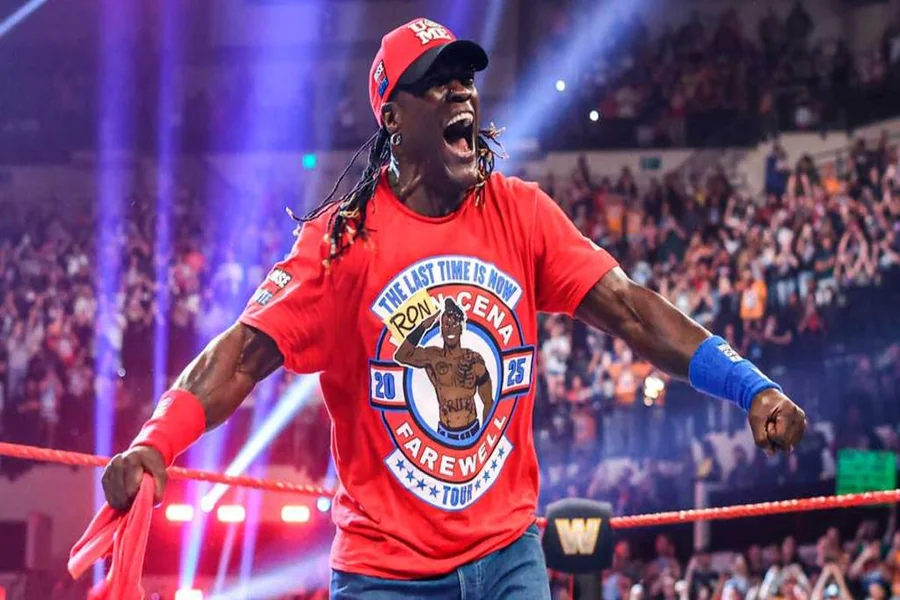 R Truth Age