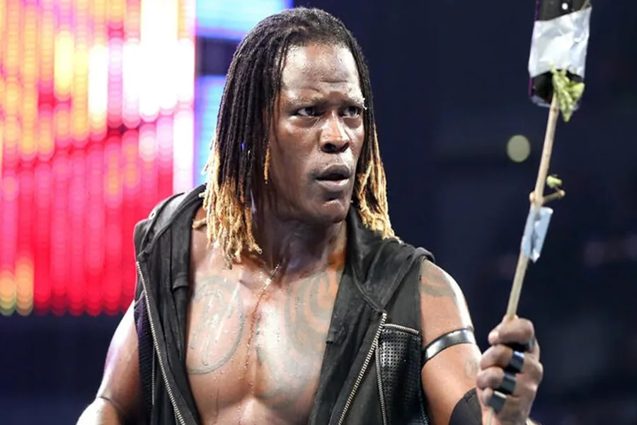 R Truth Age