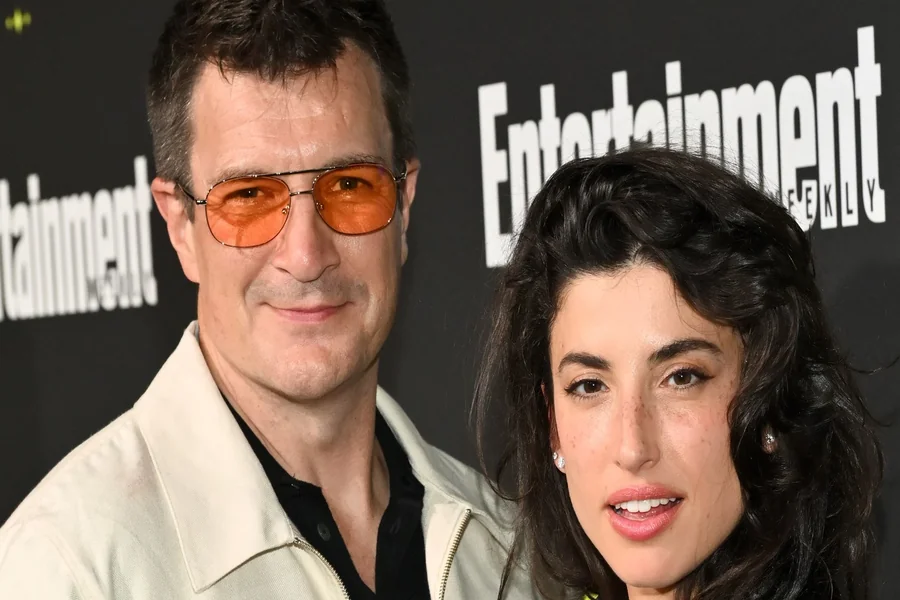 nathan fillion wife