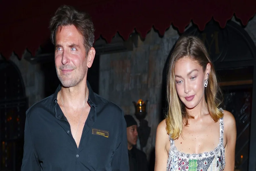 bradley cooper gigi hadid age difference