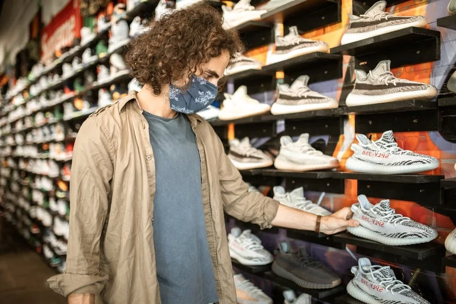 Sneaker