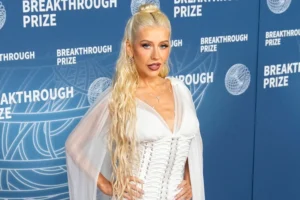 Christina Aguilera Height and Life Story Revealed