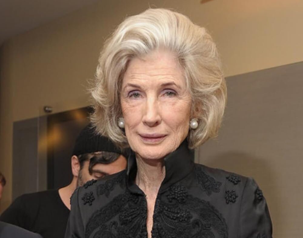 Nancy Kissinger Height