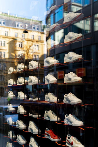 The Everyday Footwear Trends That Refuse to Fade